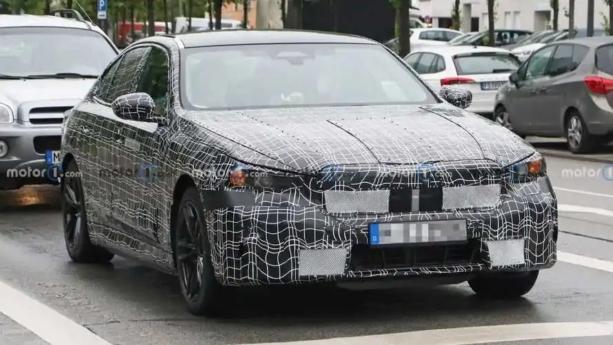 The New BMW 5 Series is Revived With a Sleek Look