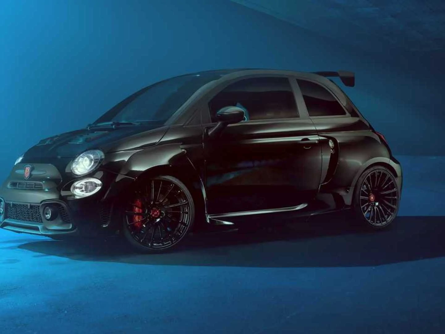 Abarth 595 Hercules is An Angrily Little Hot Hatch With 217 Horsepower