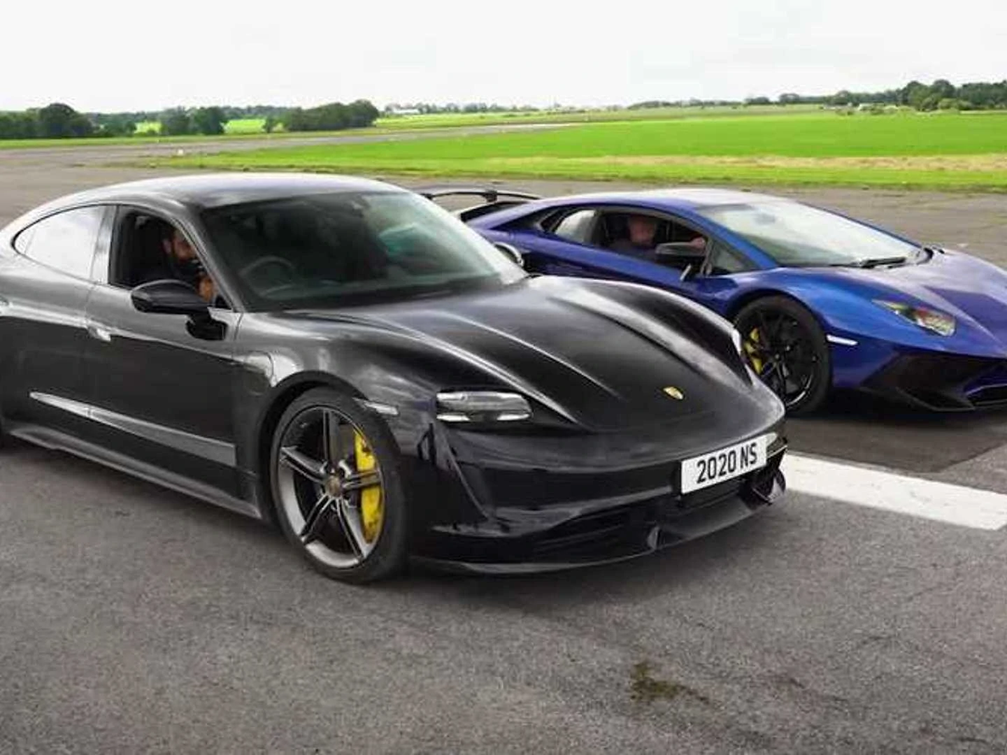 Can Porsche Taycan Turbo S Beat Lambo Aventador SV In A Drag Race?