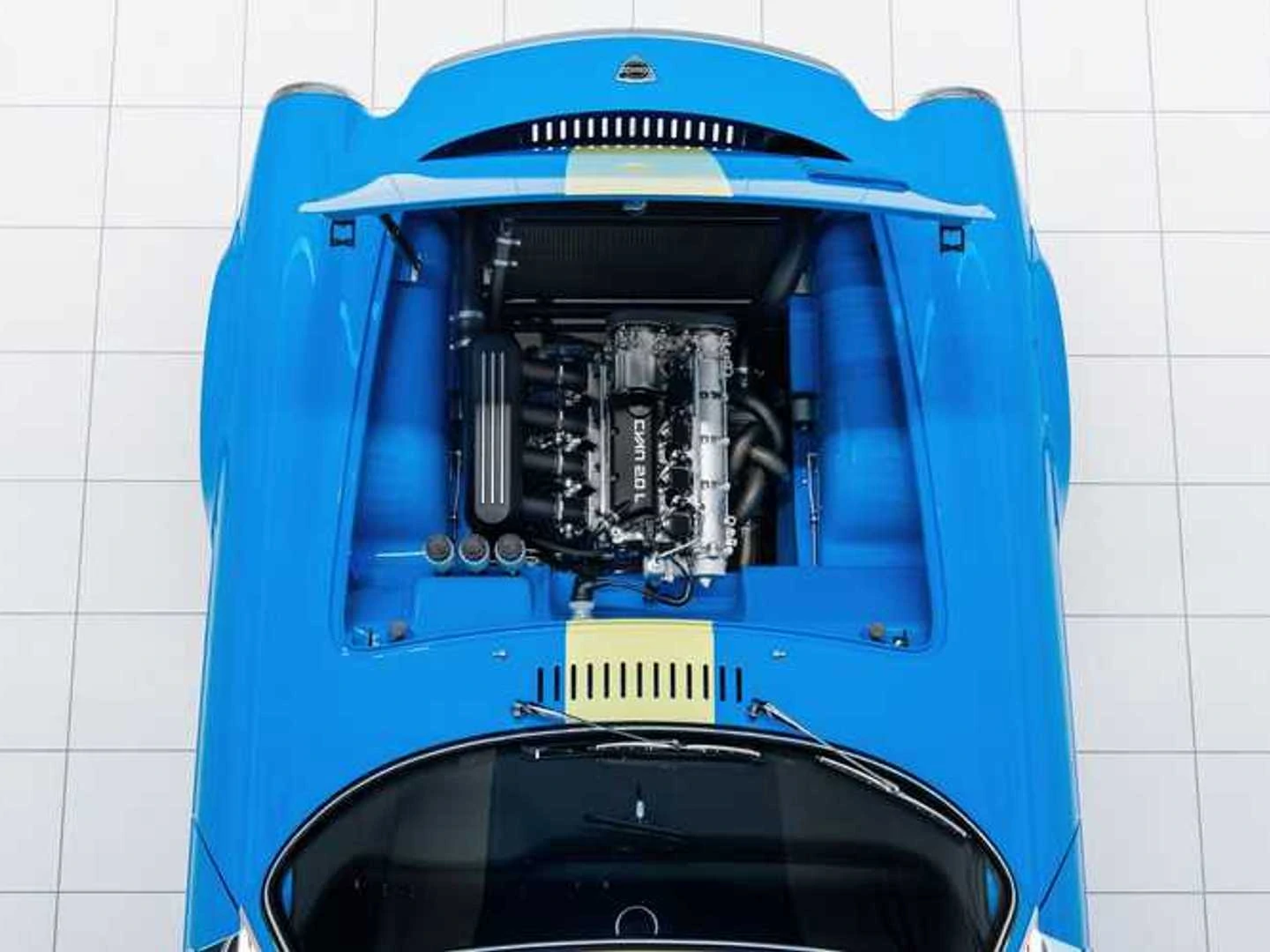 Volvo P1800 Cyan reveals its stunning engine bay and minimalist interior