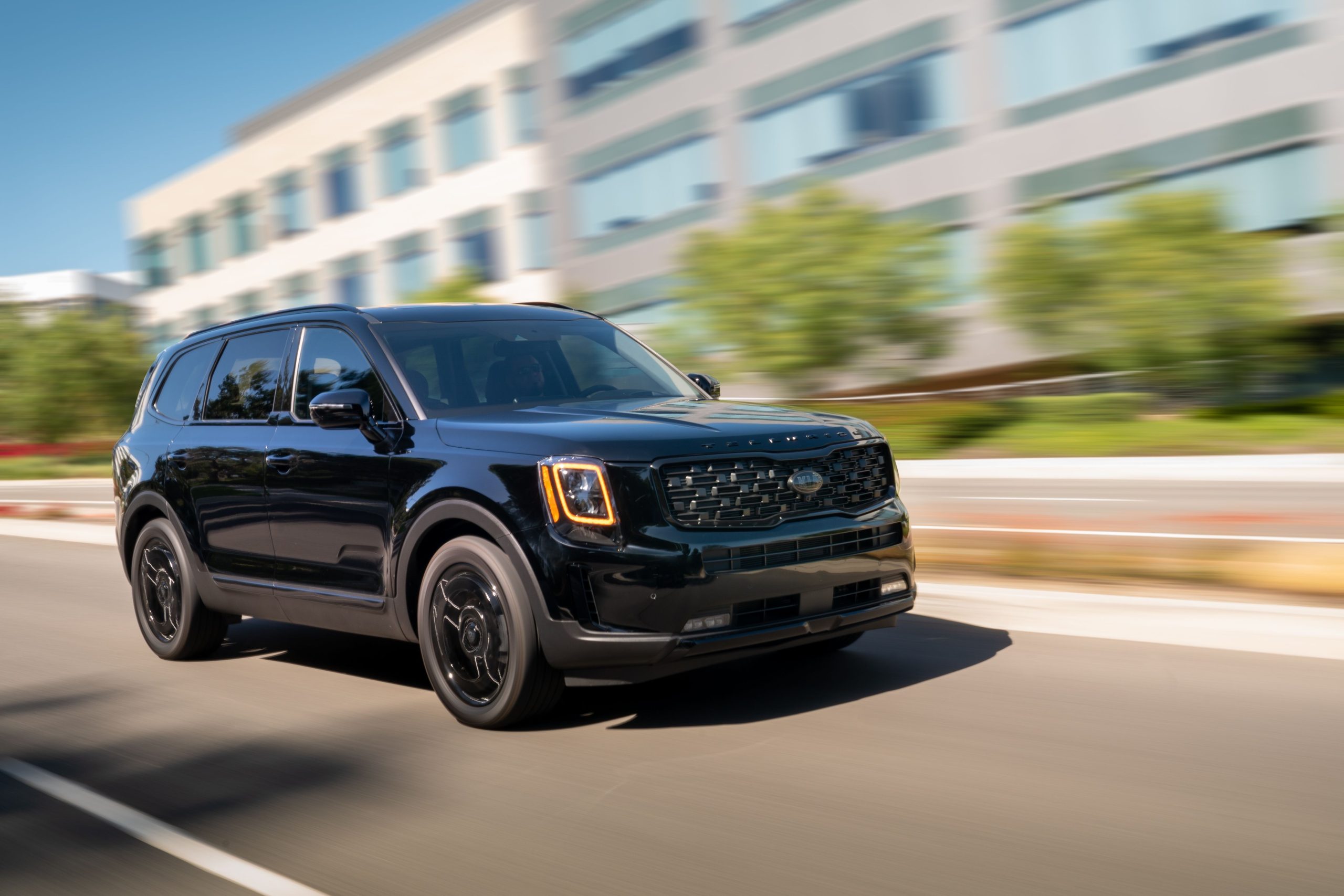 2021 Kia Telluride Nightfall edition debuts in dark trim this summer