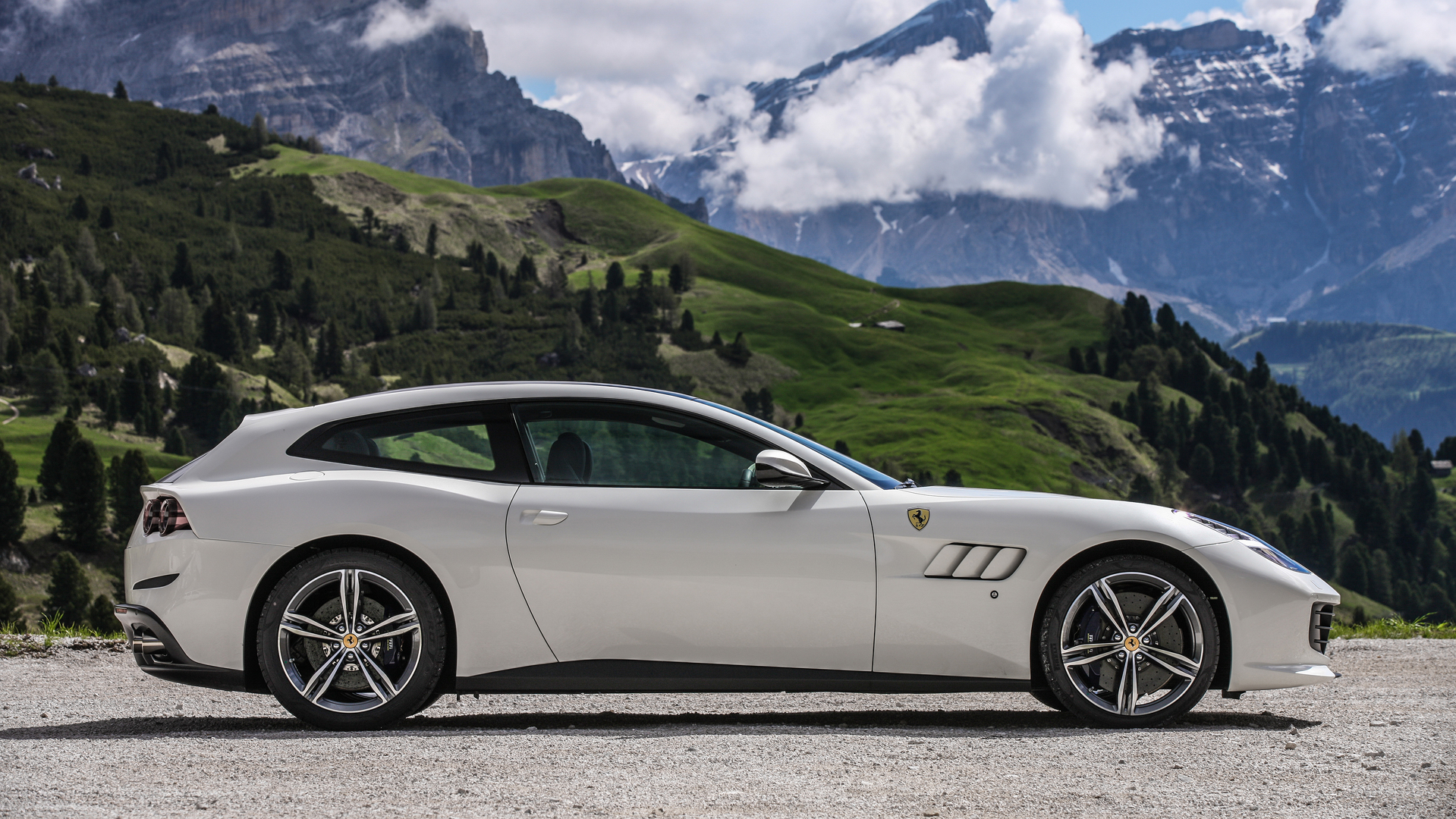 Ferrari Refutes Rumors about Killing the GTC4Lusso