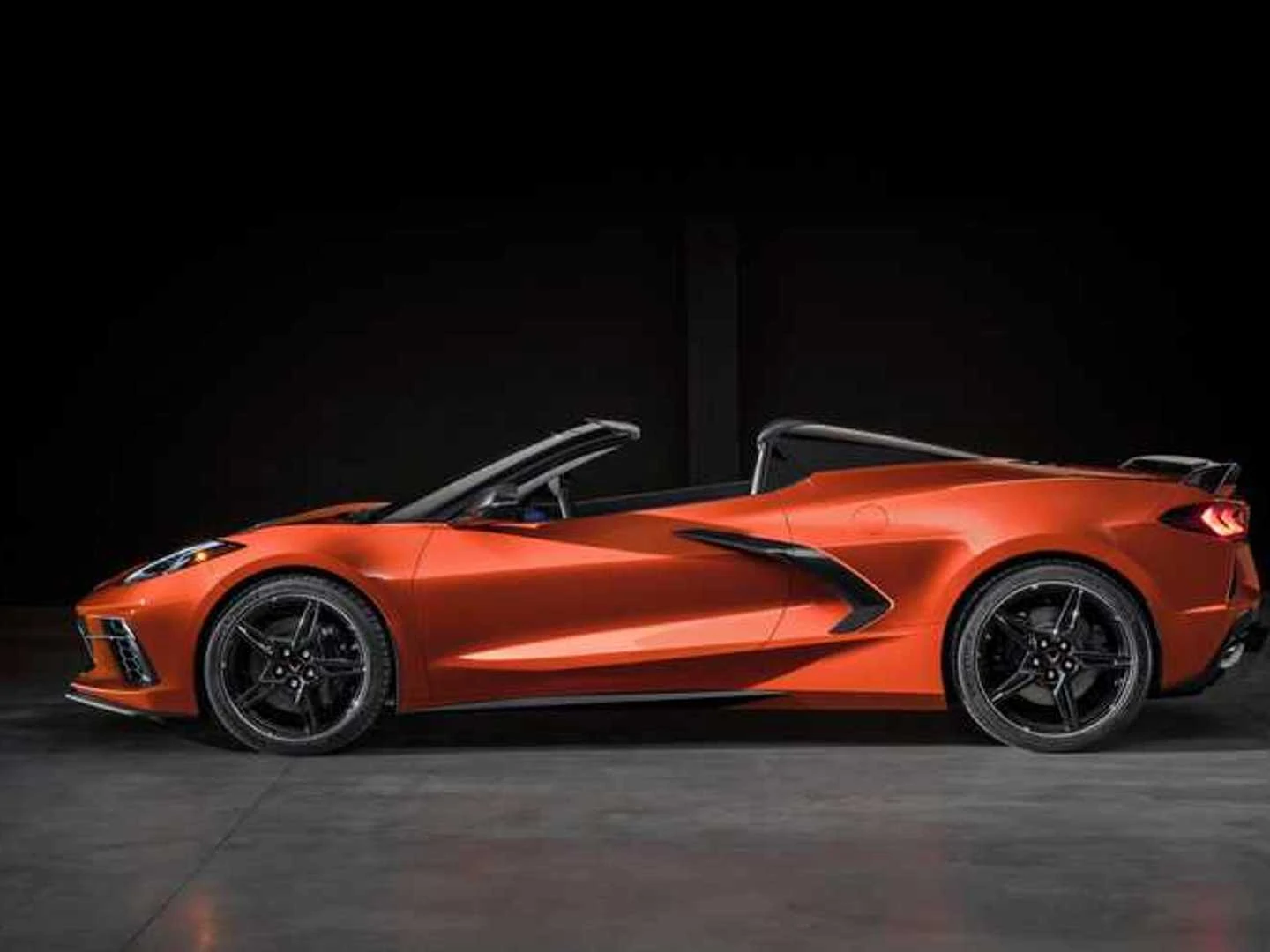 2020 Corvette C8 Convertible Production To Resume In July