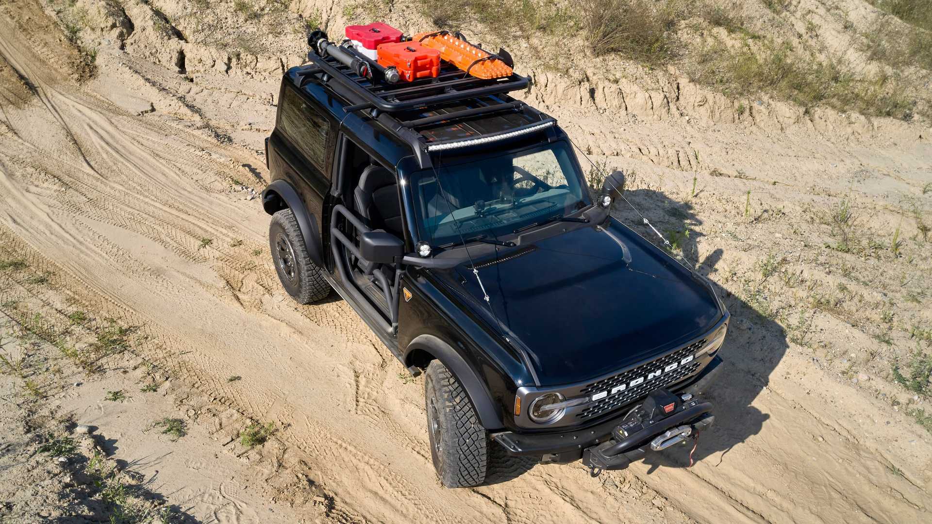 Ford Bronco Tailgate and Roof Accessories Highlight SUV's Adaptability