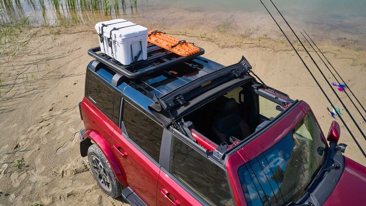 Ford Bronco Tailgate and Roof Accessories Highlight SUV's Adaptability