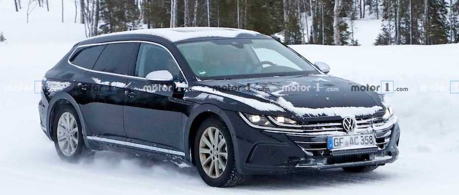 2021 VW Arteon Wagon Shown Flaunting Its Long Roof