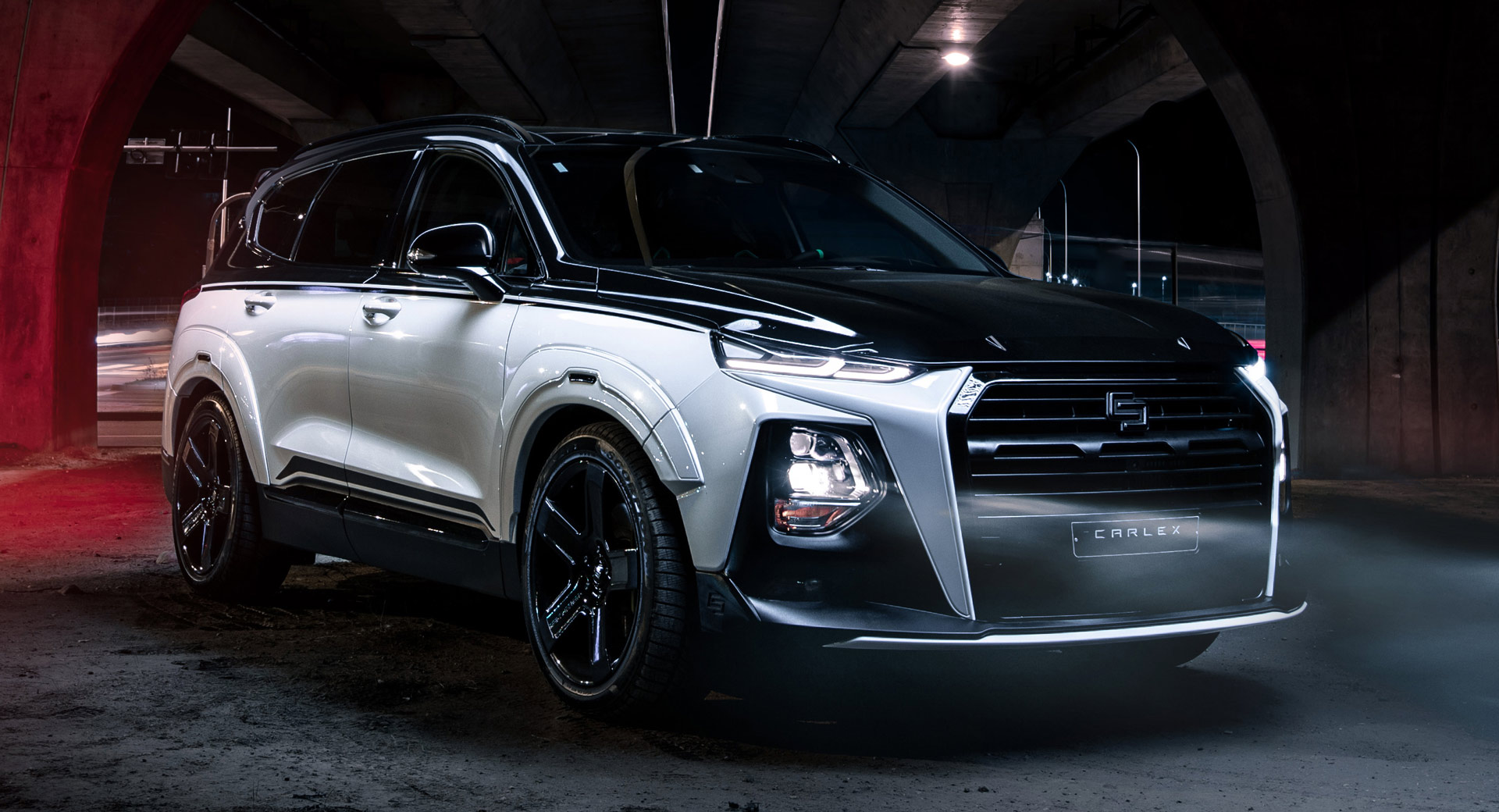 Carlex Design Gives Hyundai Santa Fe a Radical Makeover