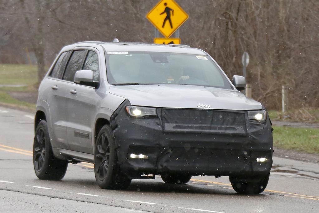 Jeep Grand Cherokee Trackhawk Spy Photos Suggest That Last Hurrah is Coming