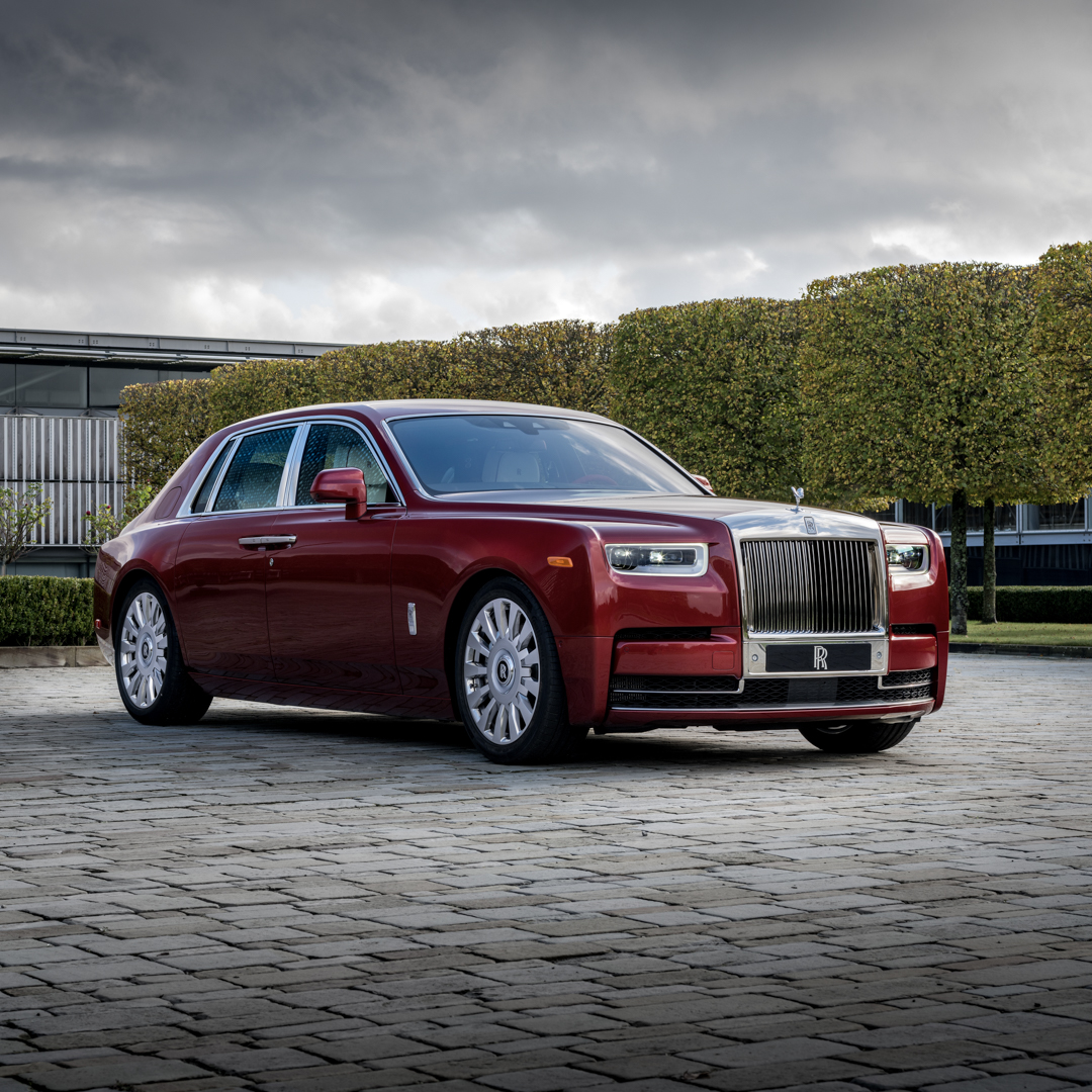 2004 vs 2020 Rolls-Royce Phantom,Which is the better investment?