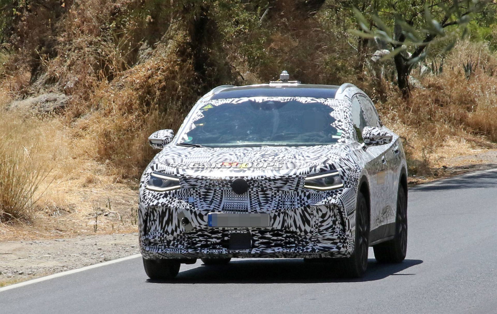 VW I.D. Crozz makes a Spy Photo Debut with Production Body [UPDATE]