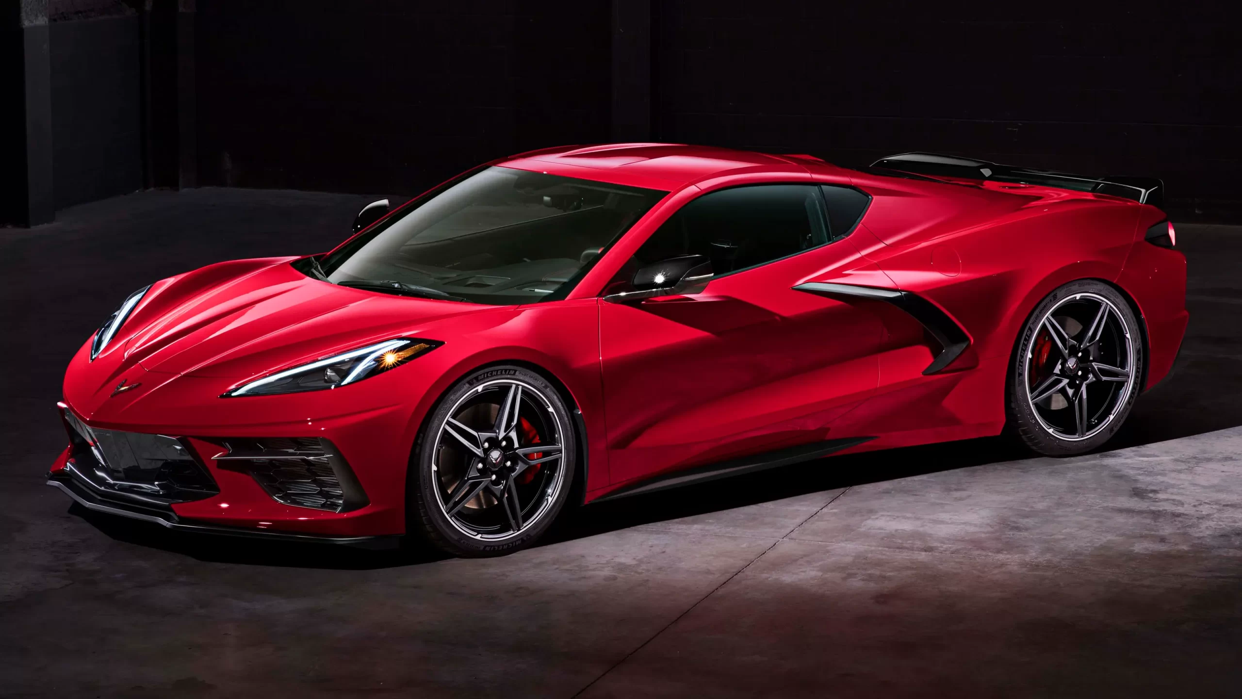 Watch The Mid-Engined Corvette C8 Go From 0 to 60 MPH in Just 3.3 Seconds