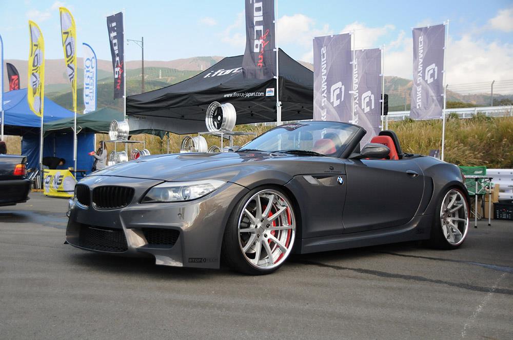 Duke Dynamics offers a variety of body kits for the BMW Z4