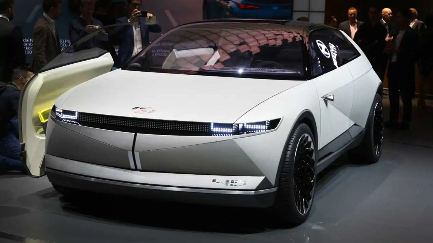 Hyundai 45 Concept Takes Inspiration from the Past and Looks into the Future