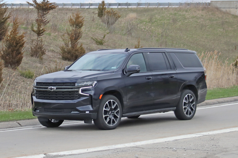 2021 Chevrolet Suburban RST Spied without Camouflage