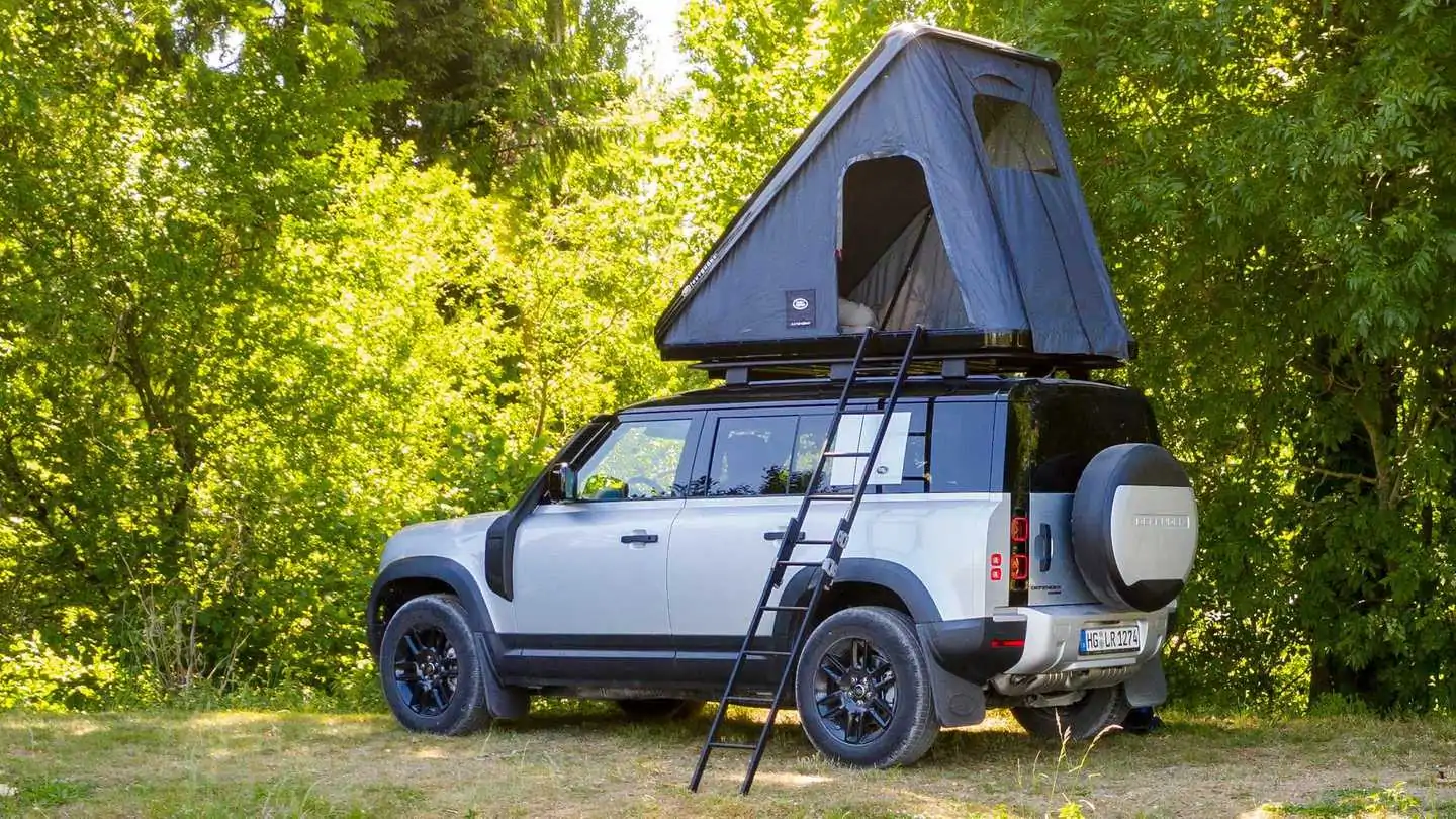 2020 Land Rover Defender Rooftop Naps with Tent Option