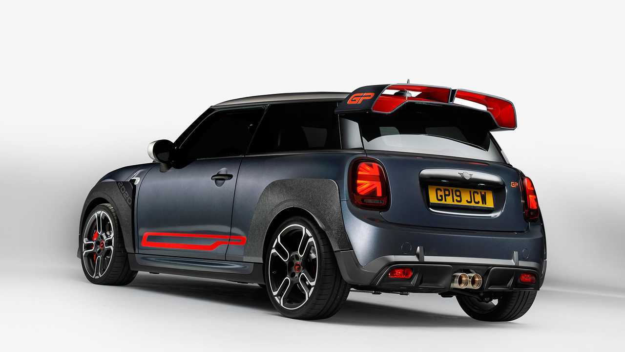 2020 Mini John Cooper Works GP Launches Bonkers Bodywork, 302 HP in LA