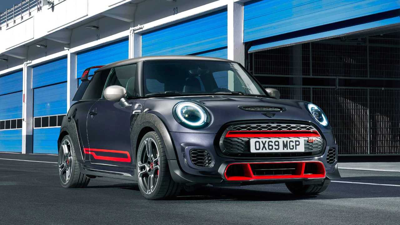 2020 Mini John Cooper Works GP Launches Bonkers Bodywork, 302 HP in LA