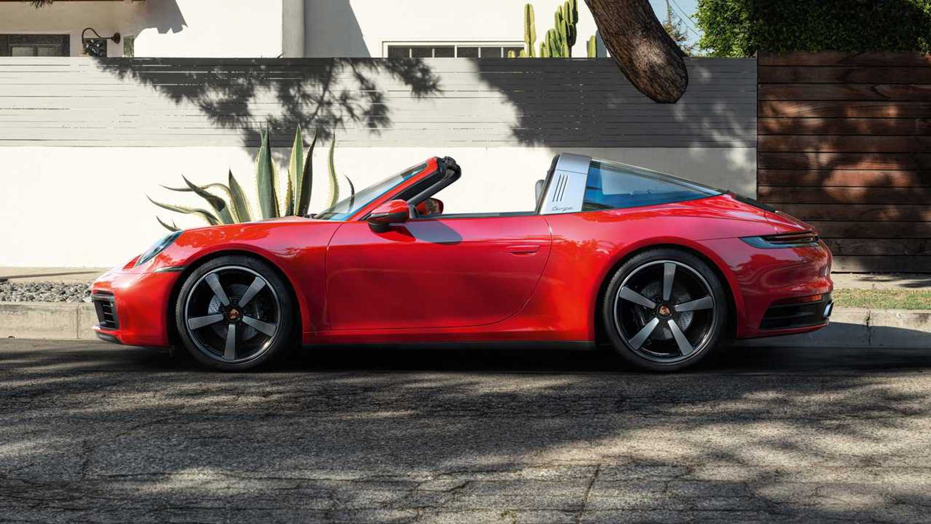 Porsche Exec Desires a Smaller 911, but Says It's Wishful Thinking