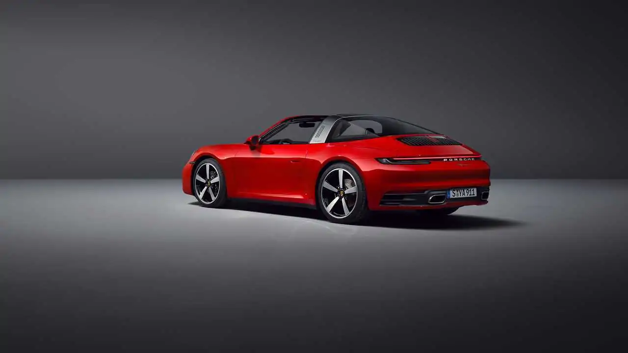 Porsche Exec Desires a Smaller 911, but Says It's Wishful Thinking