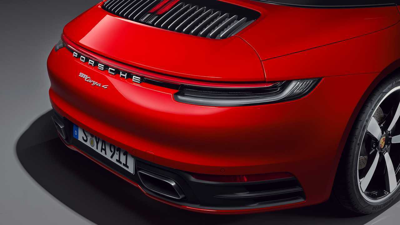 Porsche Exec Desires a Smaller 911, but Says It's Wishful Thinking