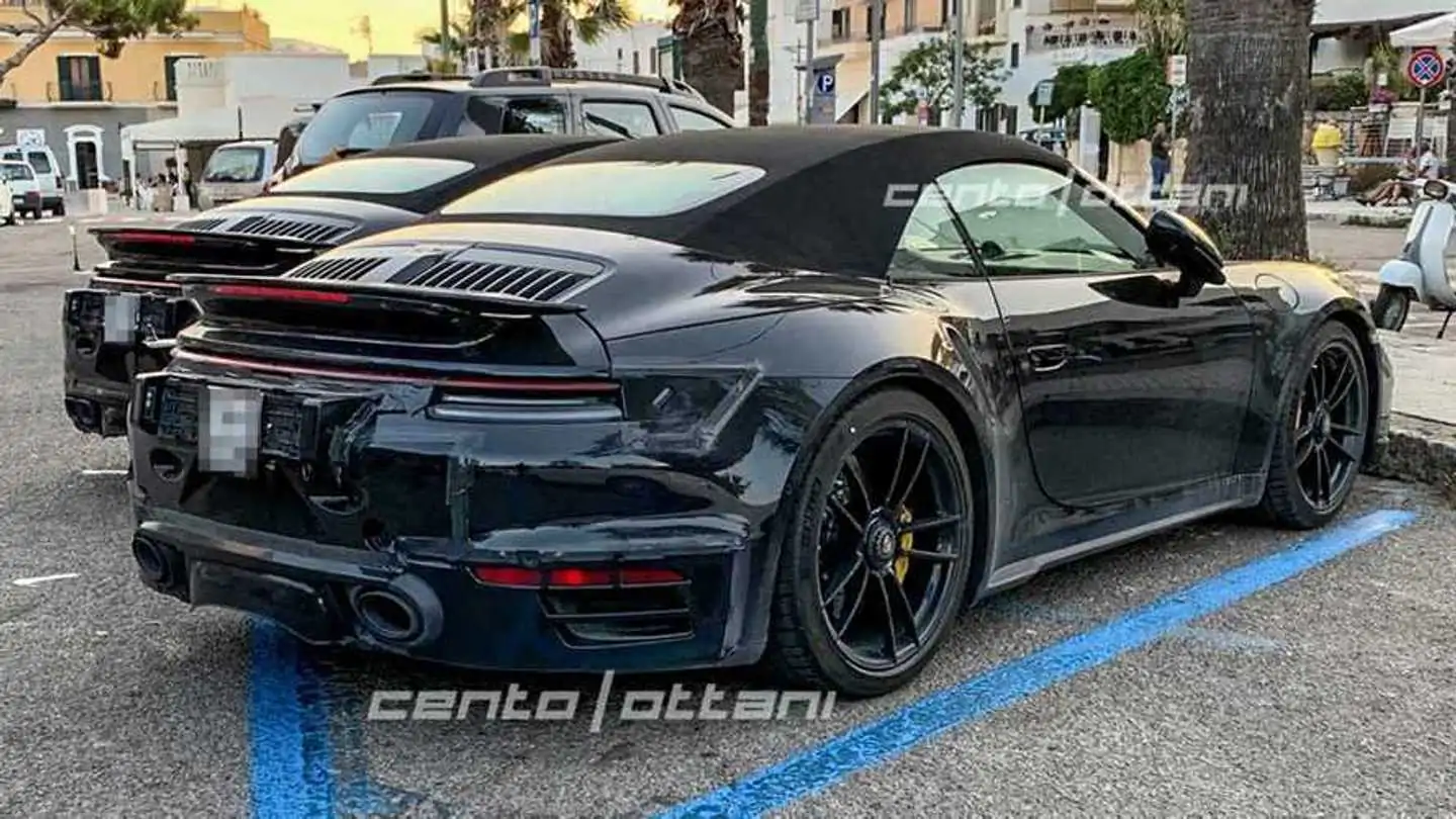 Porsche 911 Turbo Cabrios Spied On Picturesque Street In Italy