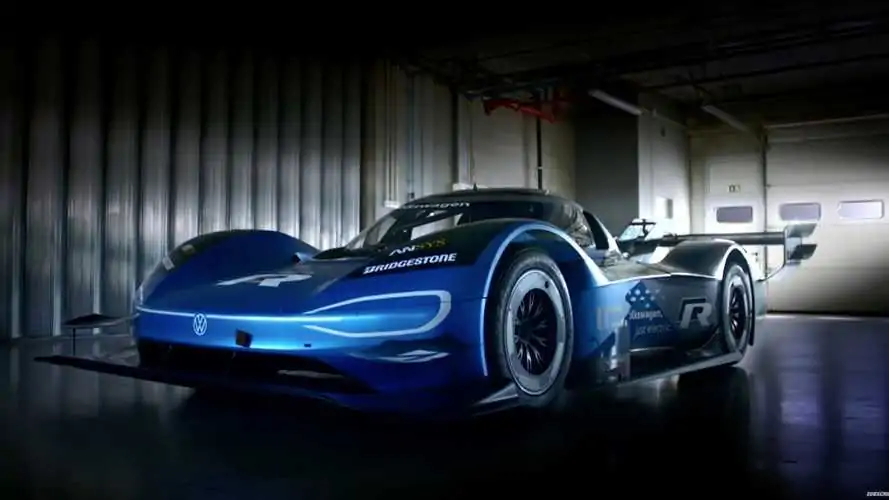 The Electric VW I.D. R Embarass A McLaren 720s In a Drag Race