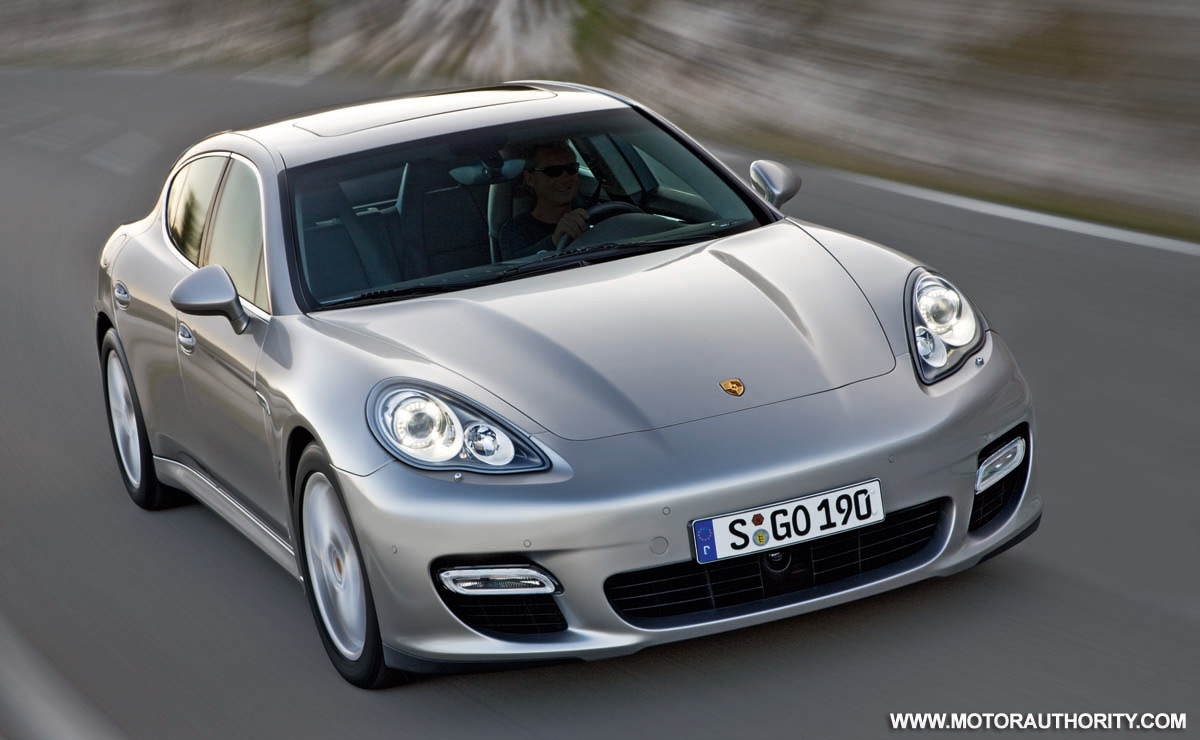 Porsche Panamera Configurator Launched