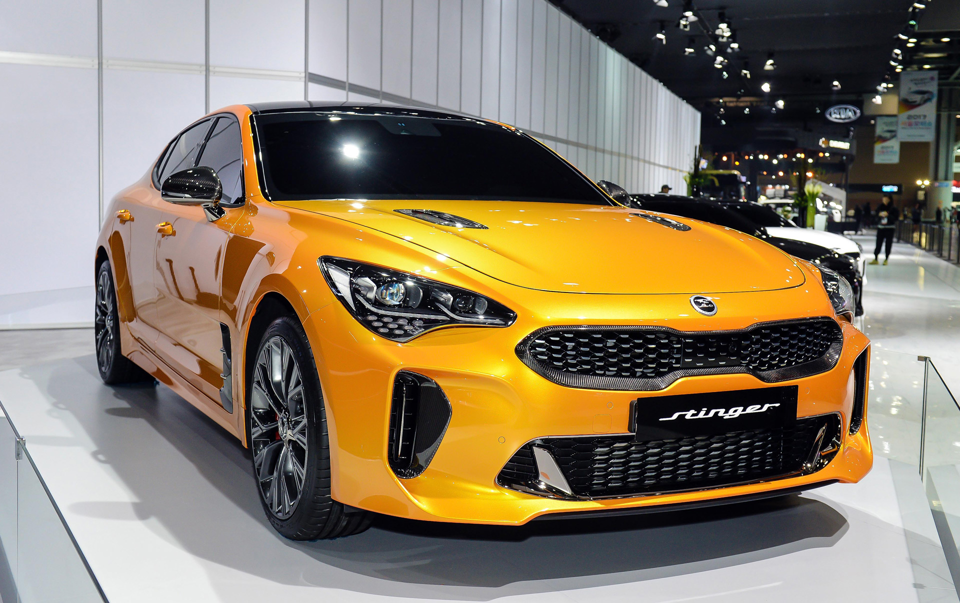 Because of a supplier issue, Kia to Repaint Sunset Yellow Singers