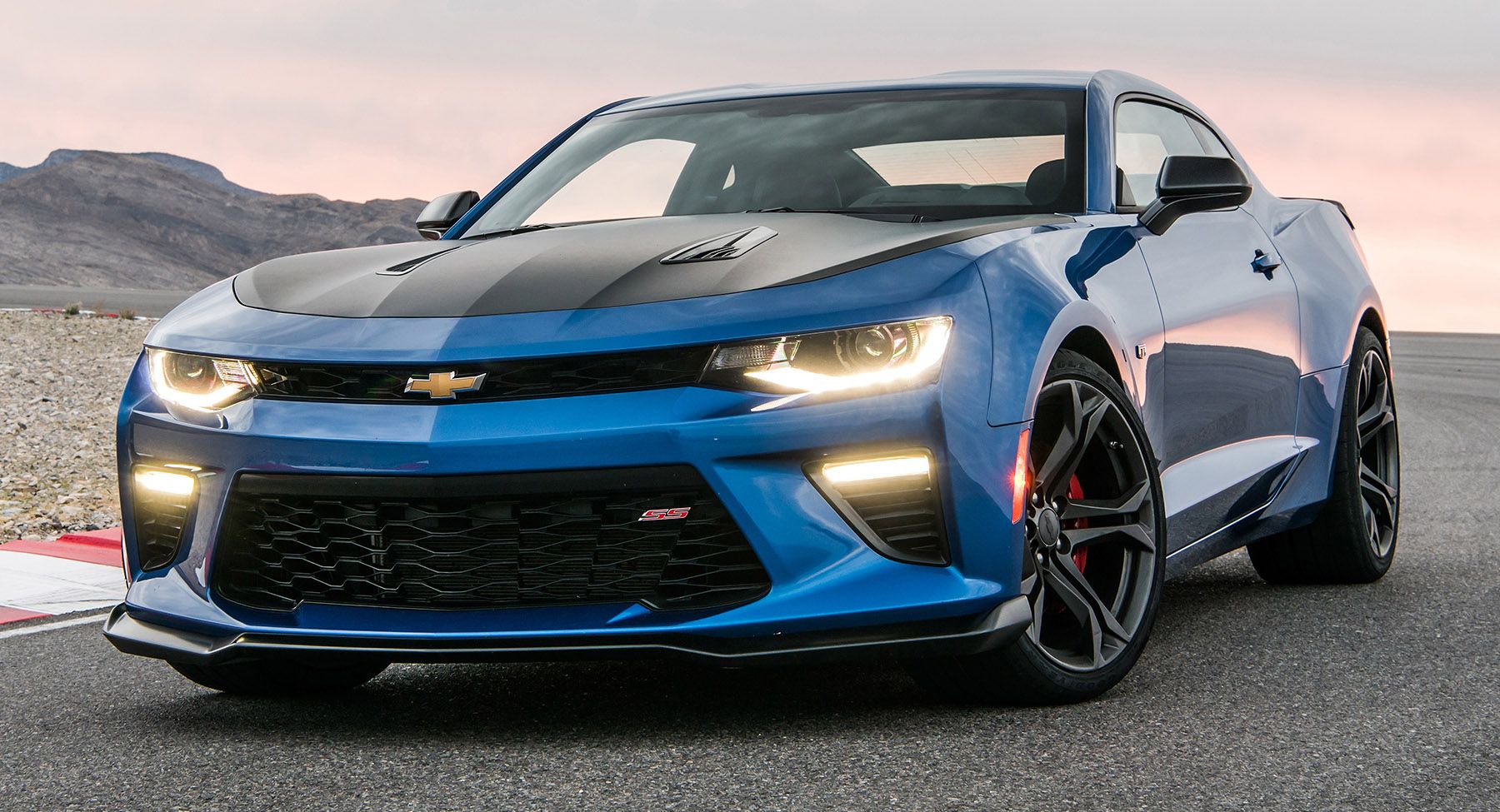 2019 Chevy Camaro: Check Out the Side-By-Side Changes