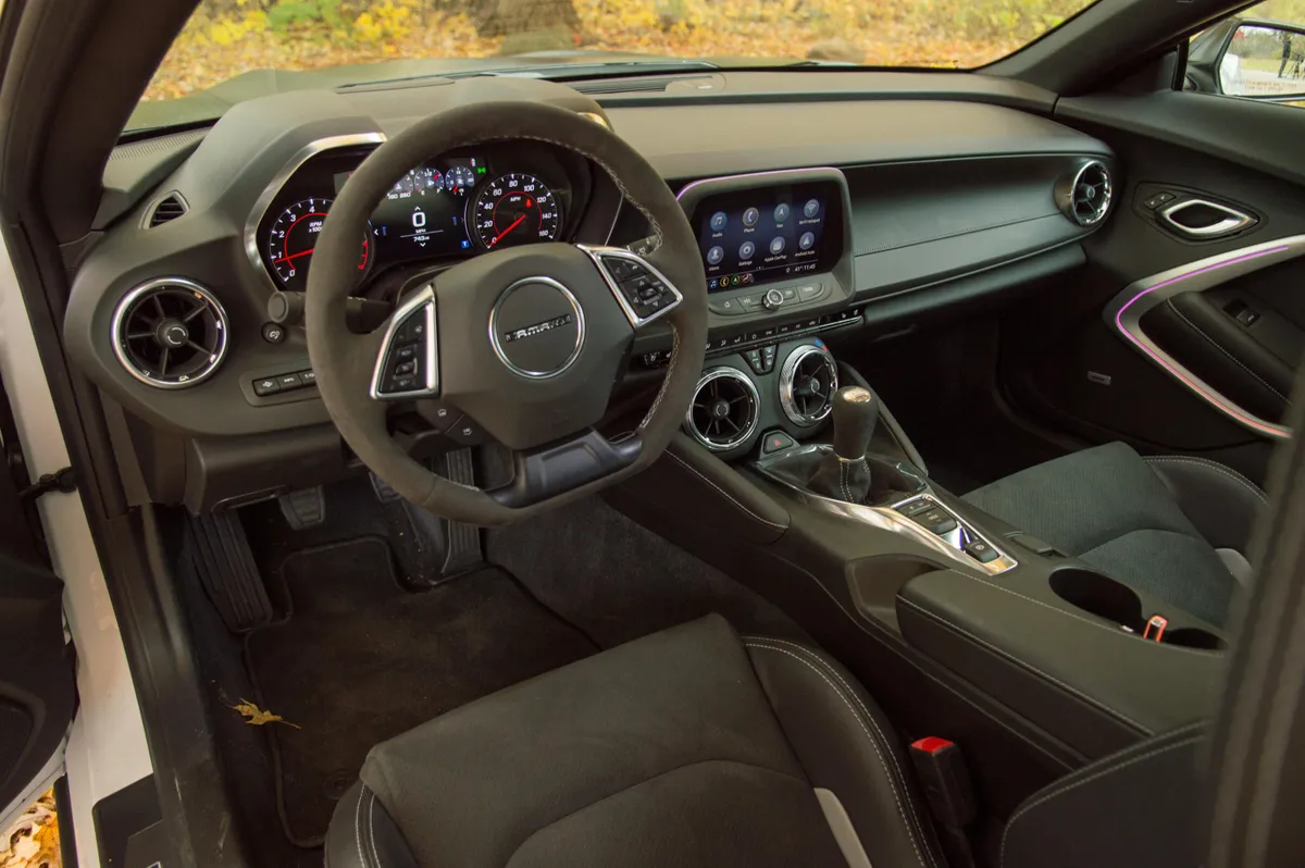 2019 Chevy Camaro Shows Off Its Interior