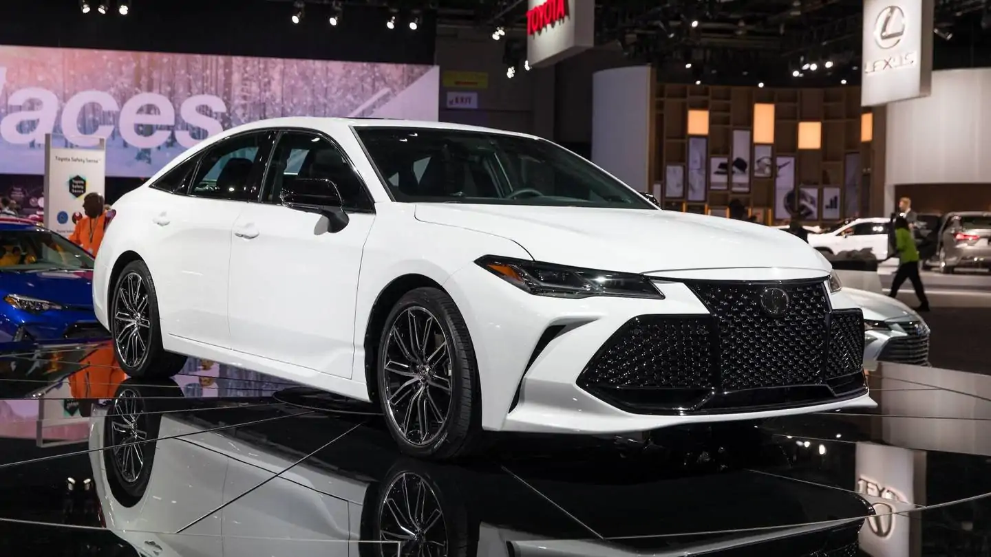 2019 Toyota Avalon is More Economical and Has More Technology