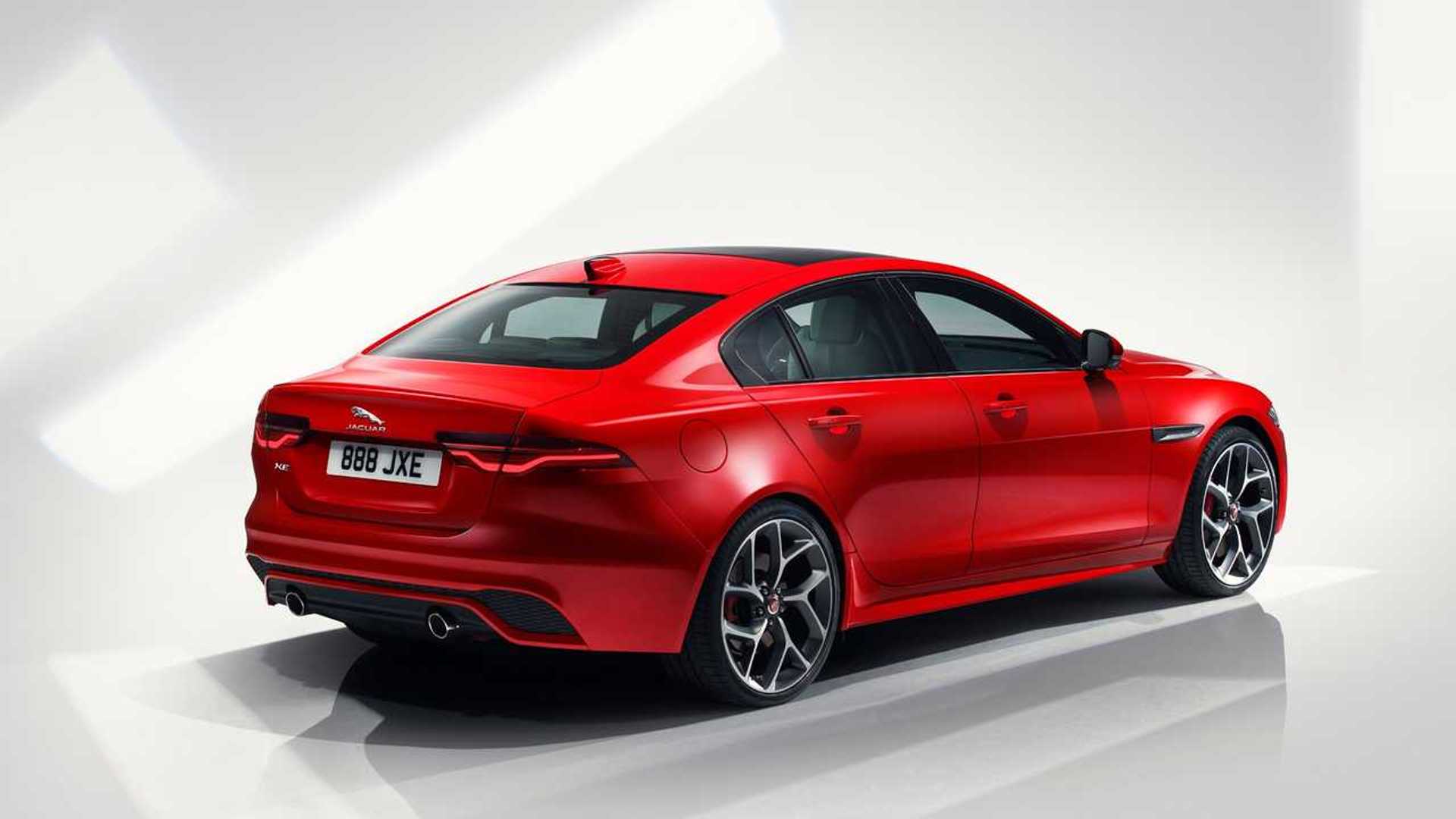 2020 Jaguar XE Revealed with a New Face and Improved Interior