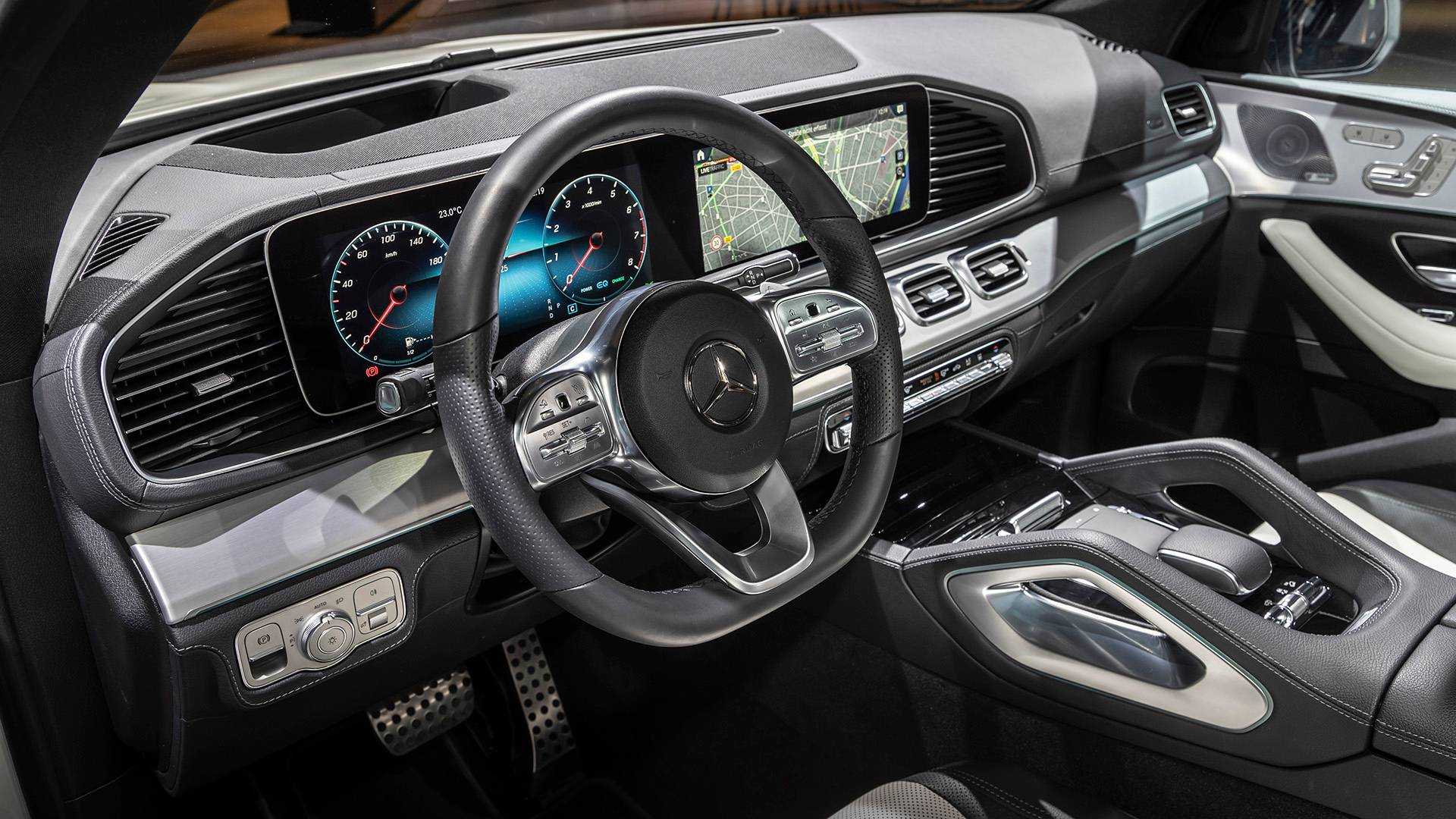 2020 Mercedes GLE Shows Its Luxurious Side in Paris