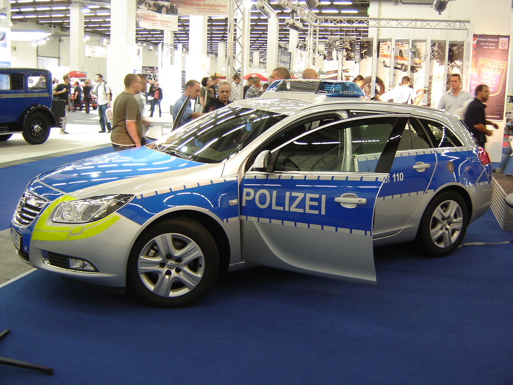 German police opt for Opel Insignia Sports Tourer