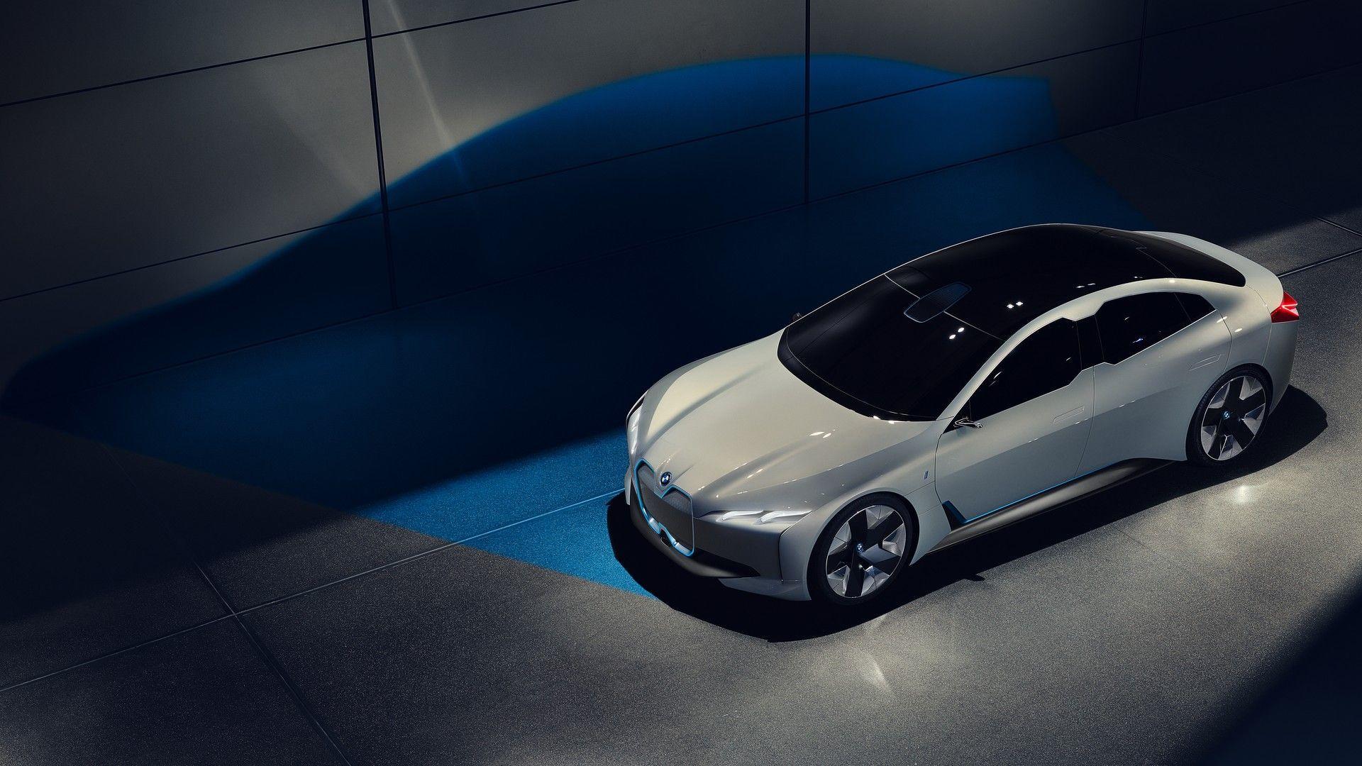 BMW i4 Renovated as Stylish Electric Sedan with 435-Mile Range