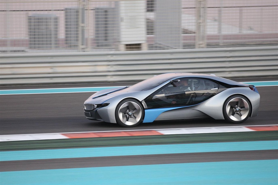 BMW i8 will be powered by a petrol engine instead of a diesel engine