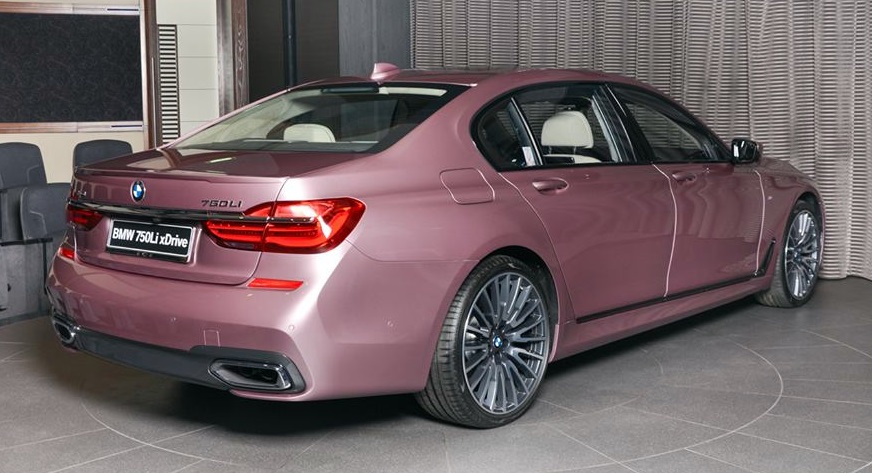 BMW M750LiXDrive in Rose Quartz has That Extra Look