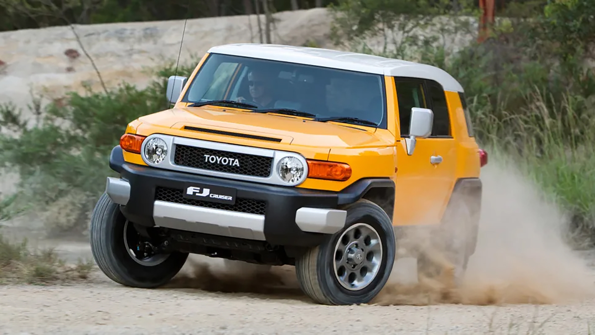 Toyota Hints at FJ Cruiser Revival To Take on The Wrangler