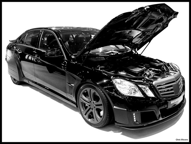 Brabus E V12 unleashed - Black Baron