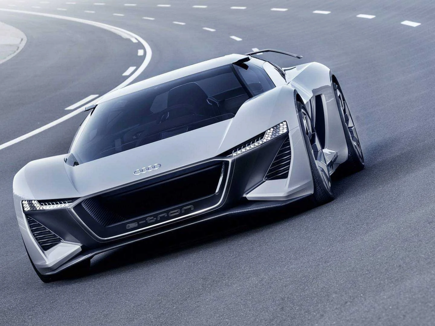 Audi P18 E-Tron Supercar Scheduled for Limited Production