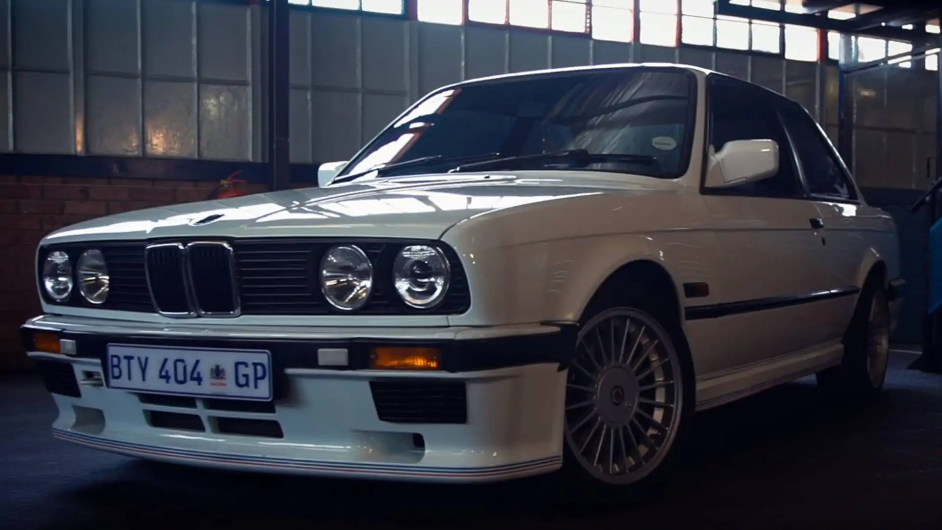 Recalling the BMW 333i E30 and its 7 Series Engine