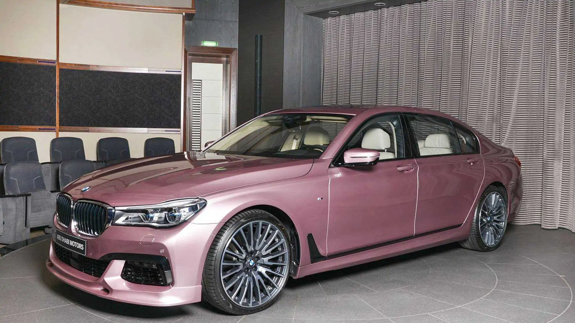 BMW M750LiXDrive in Rose Quartz has That Extra Look