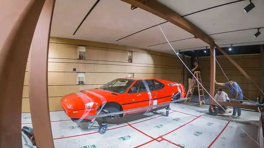 Two Broken BMW M1s Turn into One Piece Of Wall-Hanging Art