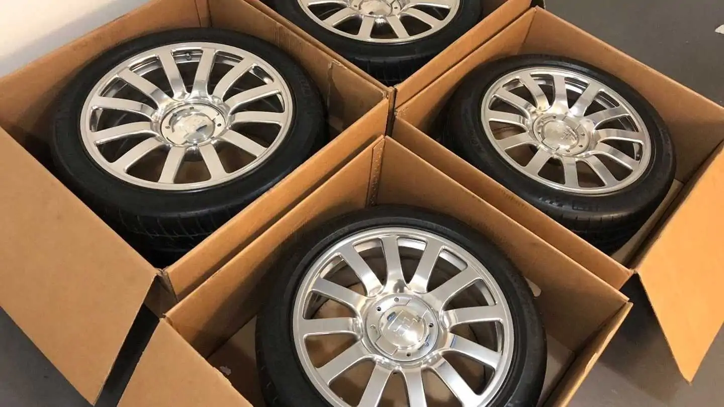 Bugatti Veyron Tire and Wheel Sets Available for Just $100,000