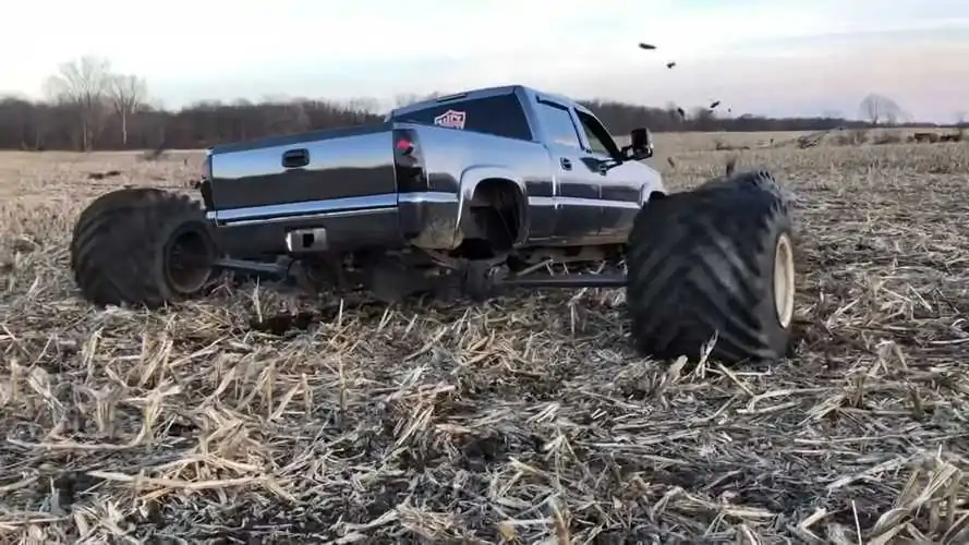 Watch as Chevy Silverado's Giant Wheel Spacers get destroyed