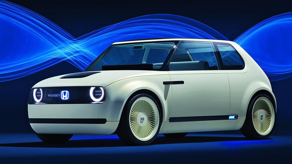 Honda Urban EV Production Version Revised: Cute as a Button