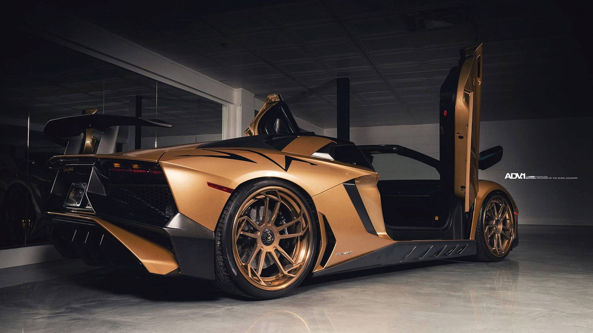 There are flashy and then there is this Matte Gold Lambo Aventador