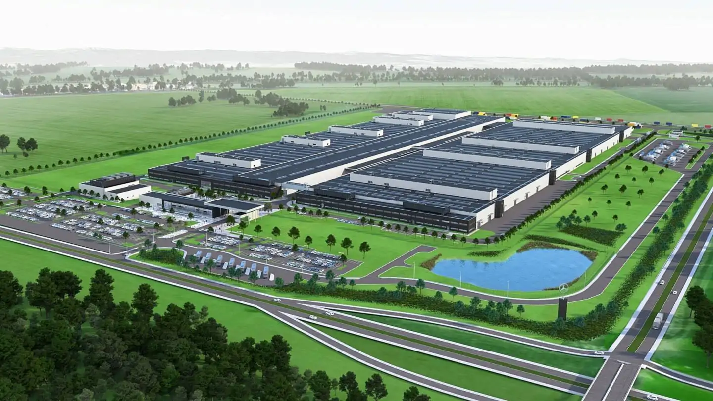 Mercedes Building Engine Plant in Poland for 4-Cylinder Units