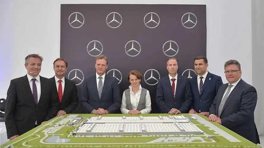 Mercedes Building Engine Plant in Poland for 4-Cylinder Units