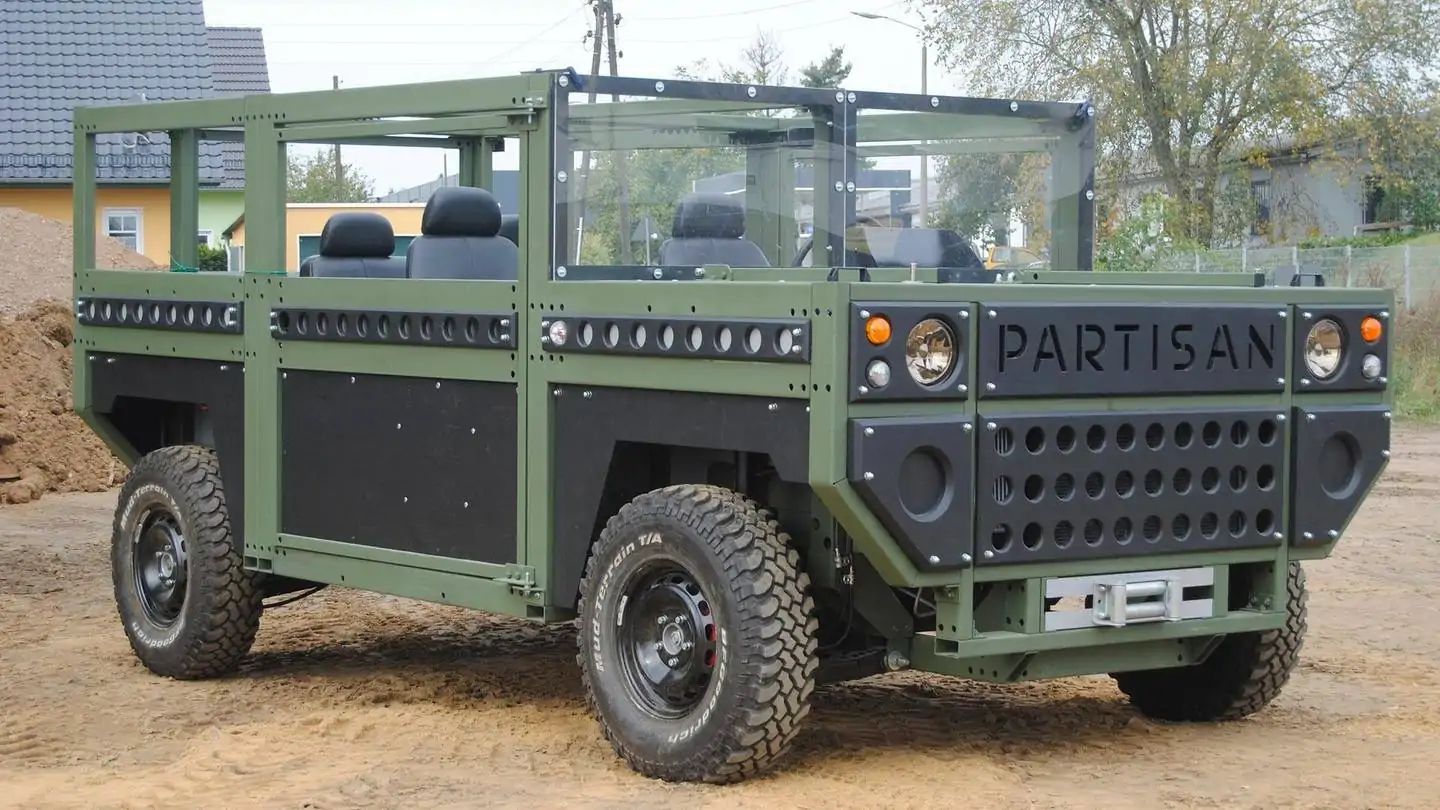 Partisan One Military SUV Places Simplicity above Looking Good